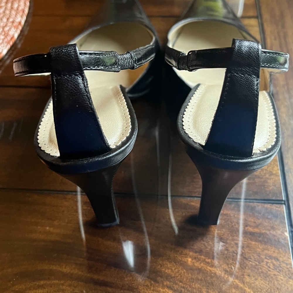 Chic Black Unisa Heeled Sandals